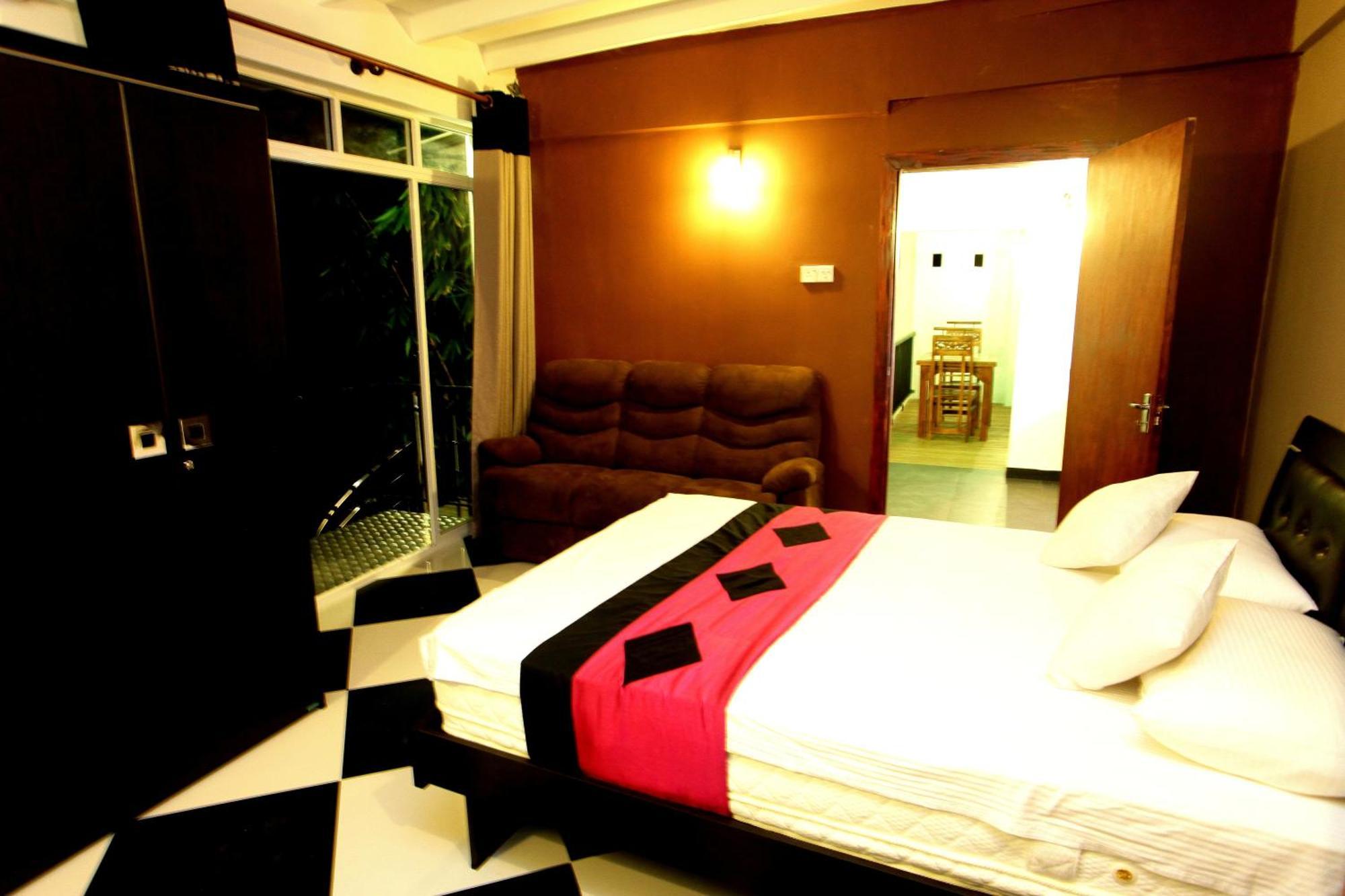 Villa Oak Residencies à Kiribathgoda Chambre photo